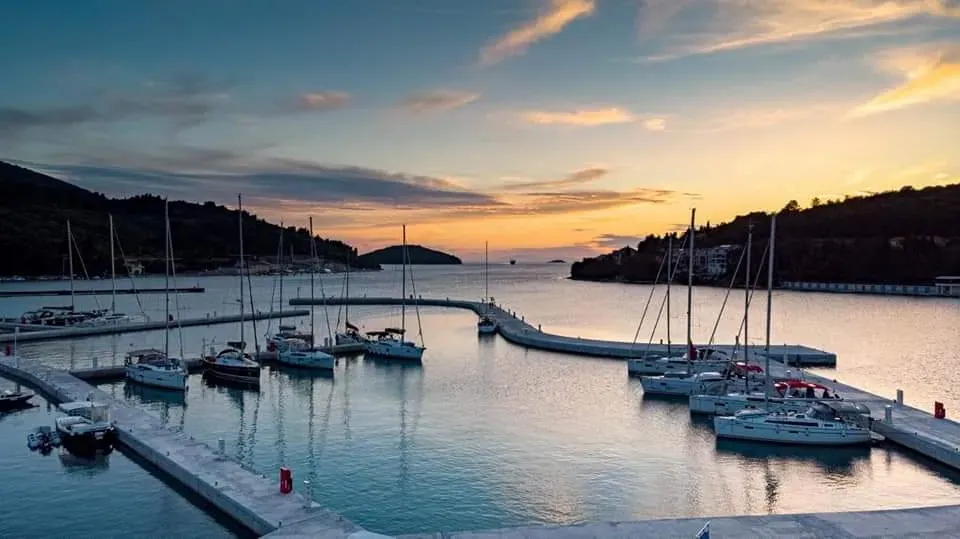 Luka nautičkog turizma Vela Luka — prikaz 2